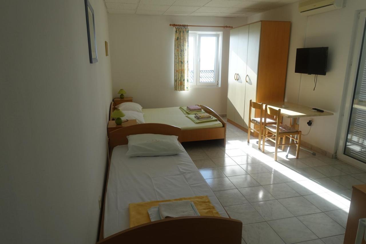 Apartments Galeb Rtina Ngoại thất bức ảnh