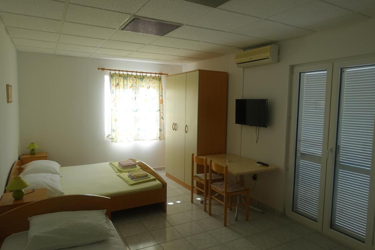 Apartments Galeb Rtina Ngoại thất bức ảnh